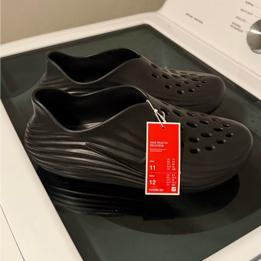 NIKE reactx